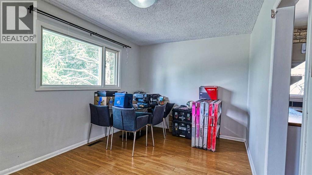 5924 Bow Crescent NW, Calgary, Alberta  T3B 2B7 - Photo 13 - A2306483