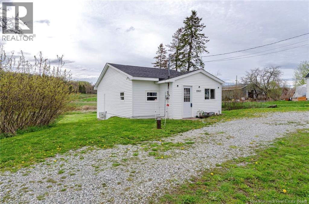 2963 Rte 121 Route, Apohaqui, New Brunswick  E5P 3W9 - Photo 2 - NB138333