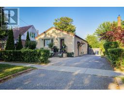 71 VAUXHALL DRIVE, Toronto, Ontario