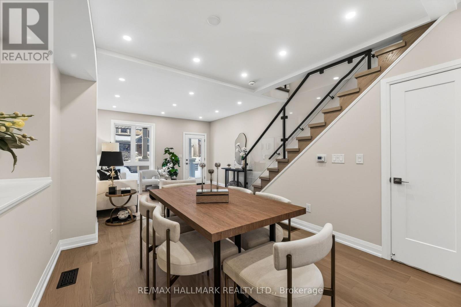 47 Harcourt Avenue, Toronto, Ontario  M4J 1J3 - Photo 11 - E13129874