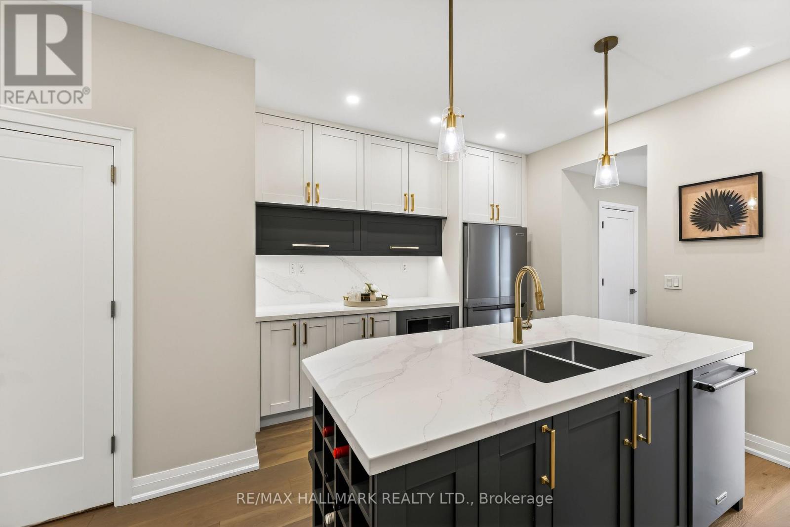 47 Harcourt Avenue, Toronto, Ontario  M4J 1J3 - Photo 17 - E13129874