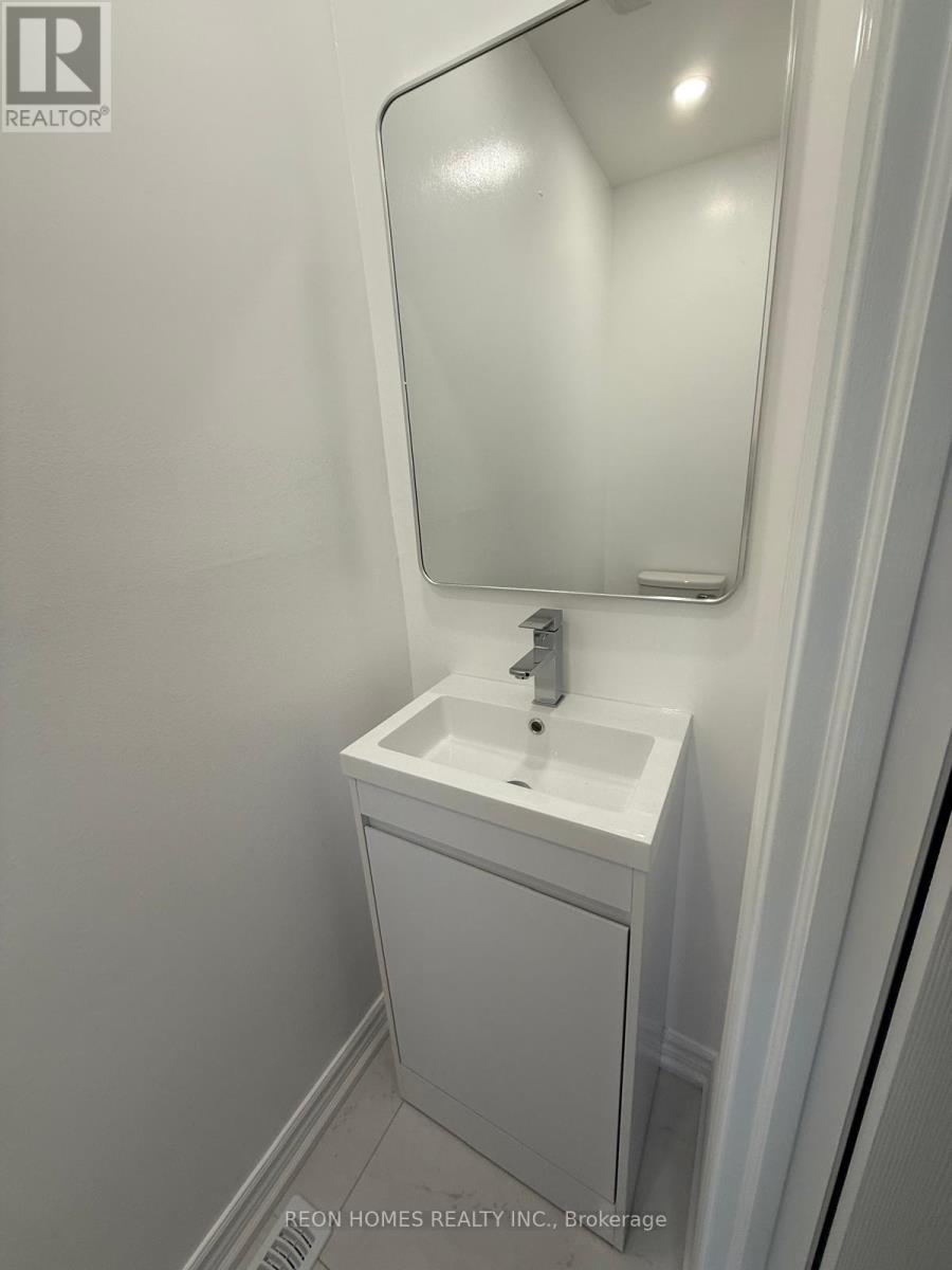 (Main) - 557 Morrish Road, Toronto, Ontario  M1C 1G2 - Photo 17 - E13129920