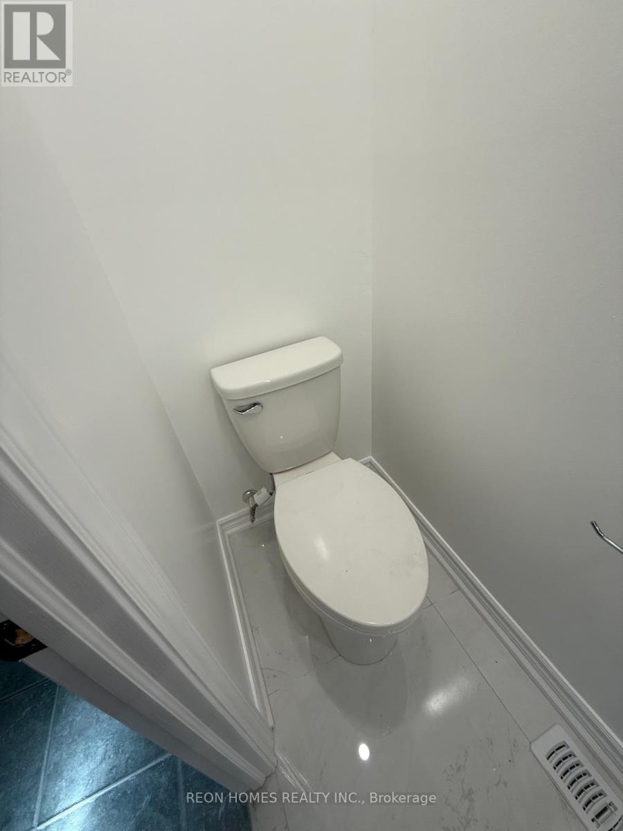 (Main) - 557 Morrish Road, Toronto, Ontario  M1C 1G2 - Photo 19 - E13129920