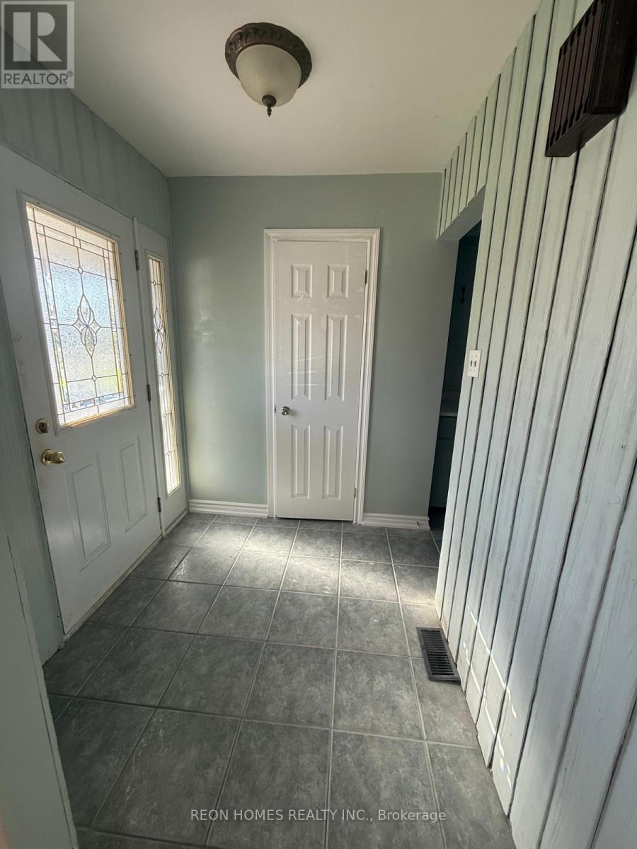 (Main) - 557 Morrish Road, Toronto, Ontario  M1C 1G2 - Photo 2 - E13129920