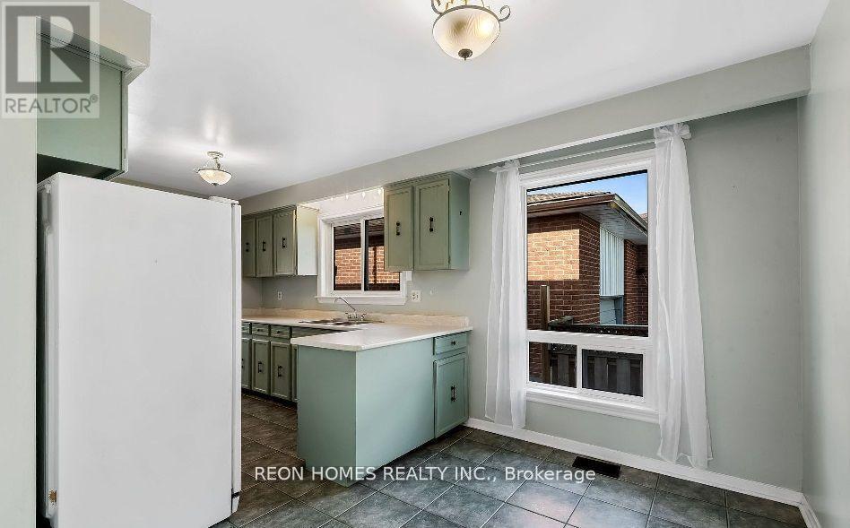 (Main) - 557 Morrish Road, Toronto, Ontario  M1C 1G2 - Photo 7 - E13129920