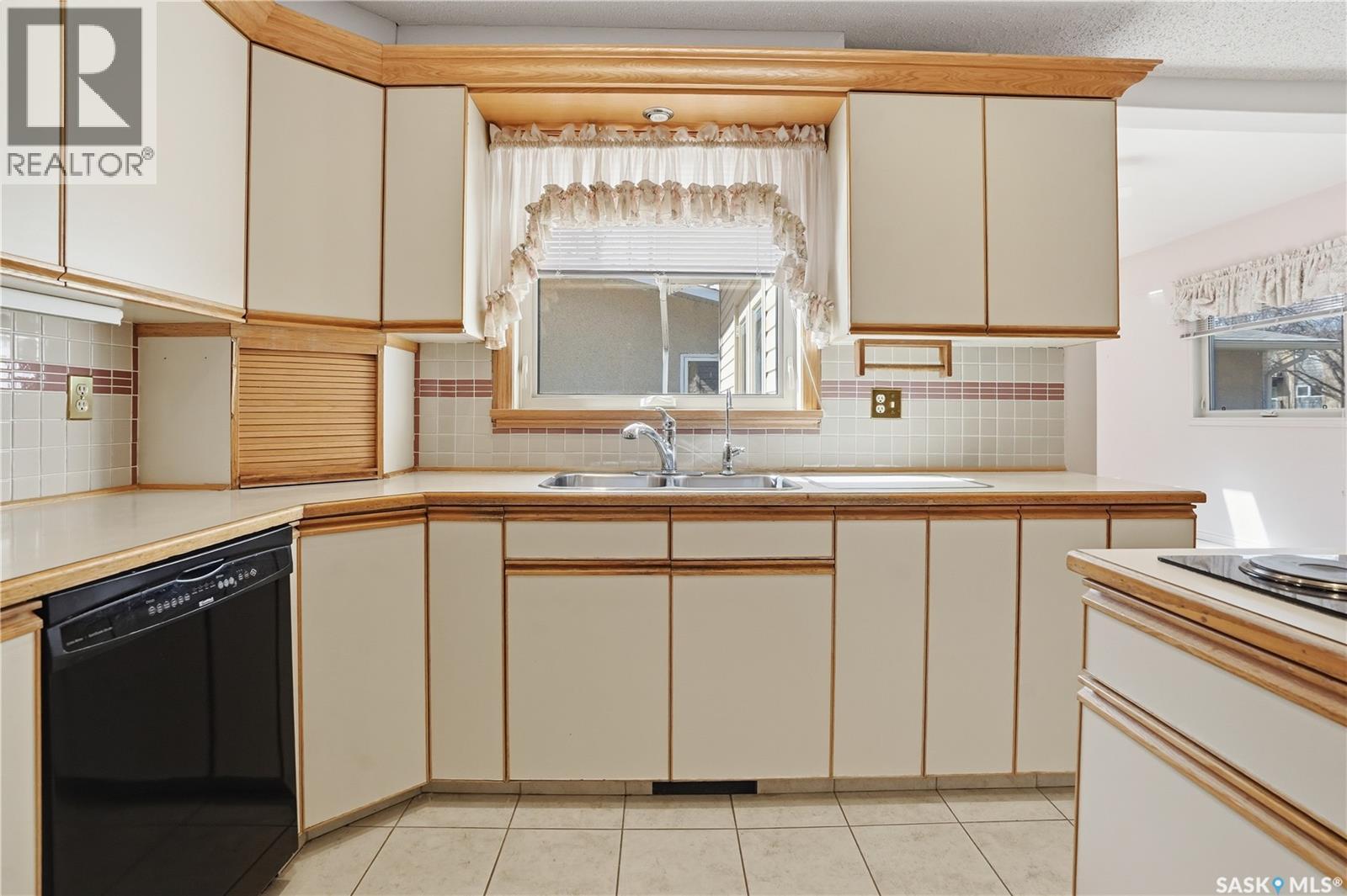 2 Culliton Crescent, Regina, Saskatchewan  S4S 4J6 - Photo 10 - SK035598