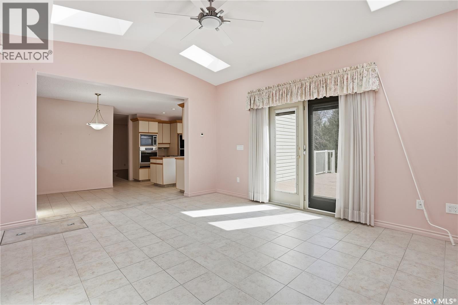 2 Culliton Crescent, Regina, Saskatchewan  S4S 4J6 - Photo 16 - SK035598