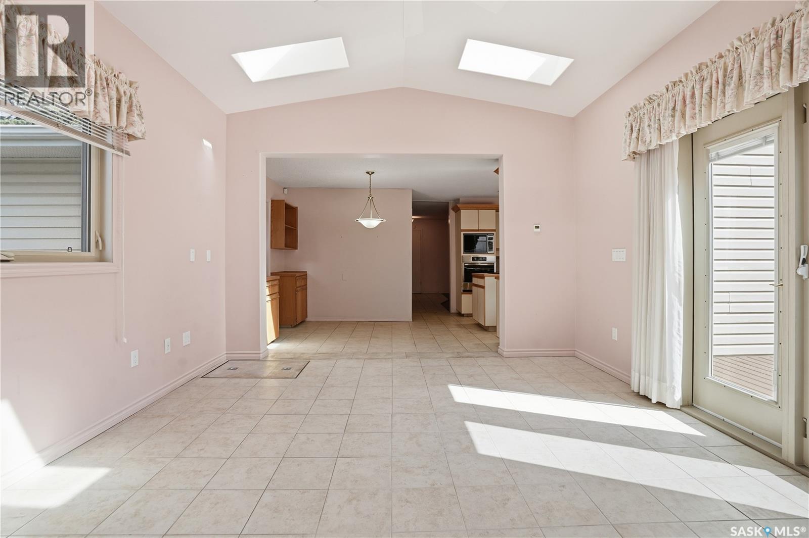 2 Culliton Crescent, Regina, Saskatchewan  S4S 4J6 - Photo 17 - SK035598