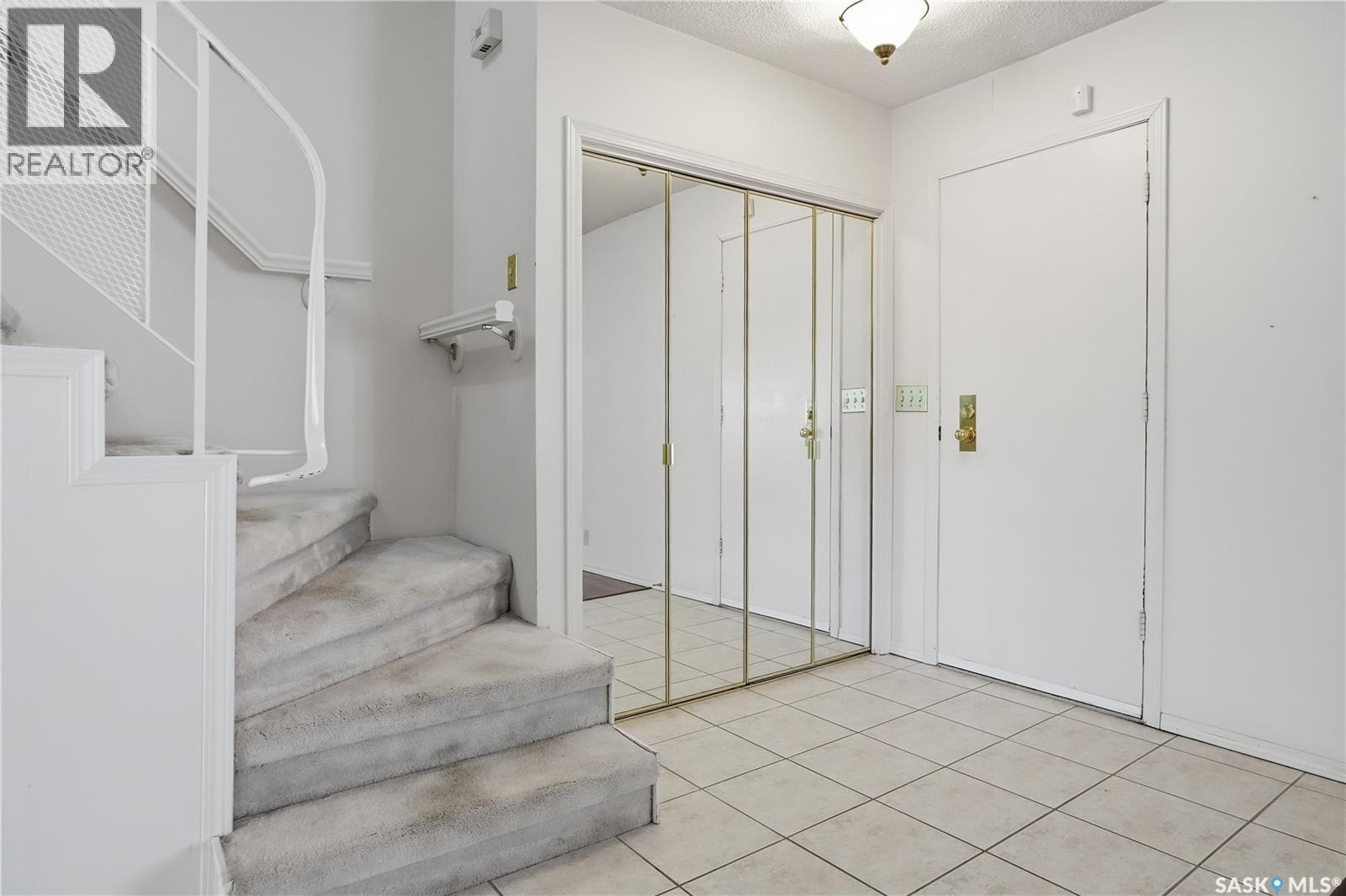 2 Culliton Crescent, Regina, Saskatchewan  S4S 4J6 - Photo 2 - SK035598