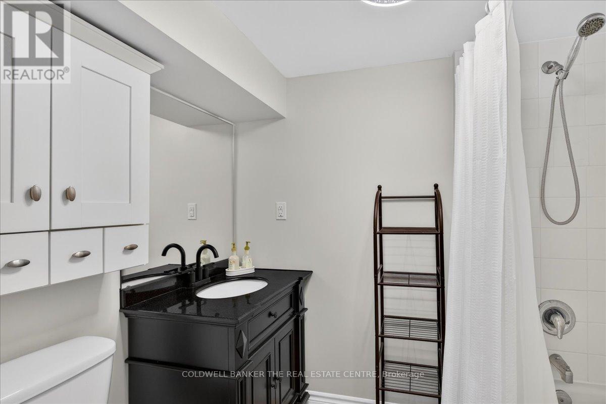 117 Bolton Avenue, Newmarket, Ontario  L3Y 2X3 - Photo 14 - N13129876