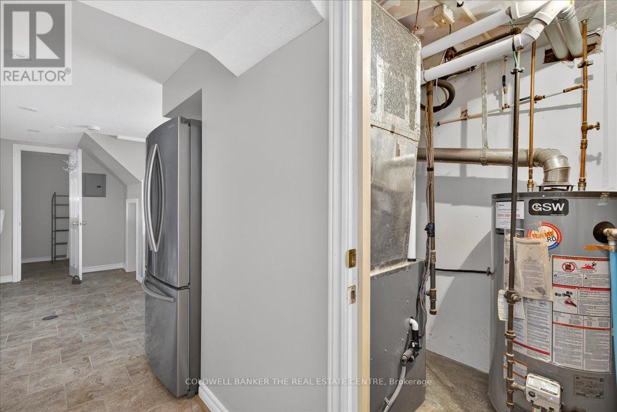 117 Bolton Avenue, Newmarket, Ontario  L3Y 2X3 - Photo 2 - N13129876