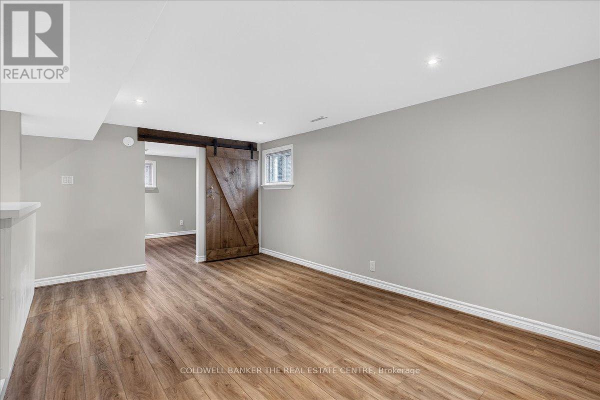 117 Bolton Avenue, Newmarket, Ontario  L3Y 2X3 - Photo 6 - N13129876