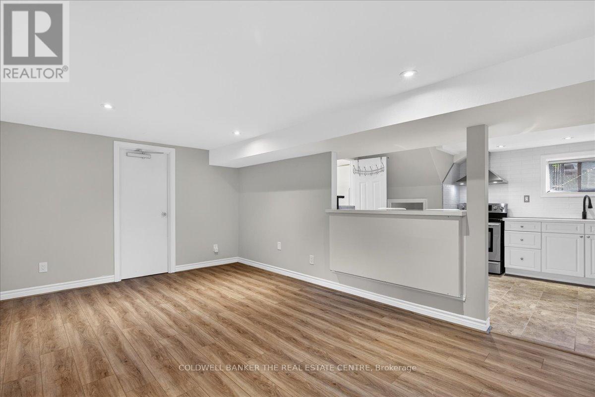 117 Bolton Avenue, Newmarket, Ontario  L3Y 2X3 - Photo 8 - N13129876