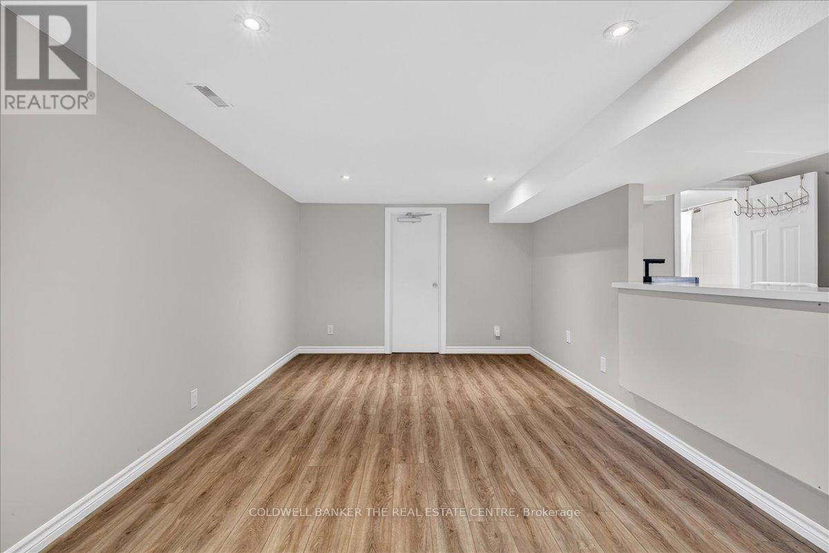 117 Bolton Avenue, Newmarket, Ontario  L3Y 2X3 - Photo 9 - N13129876
