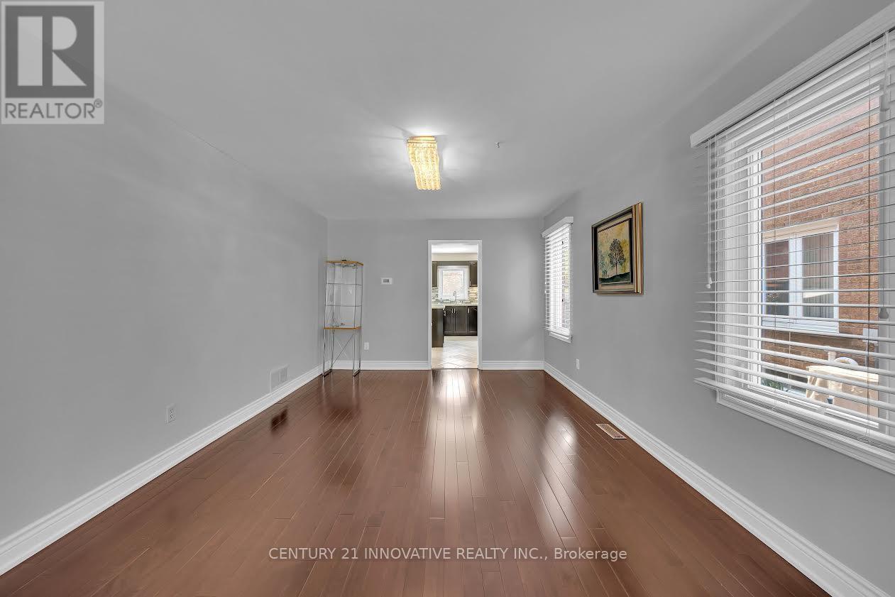 42 Kevi Crescent E, Richmond Hill, Ontario  L4B 3C8 - Photo 12 - N13129932