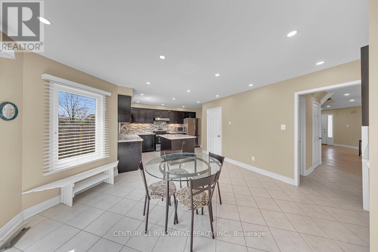 42 Kevi Crescent E, Richmond Hill, Ontario  L4B 3C8 - Photo 19 - N13129932