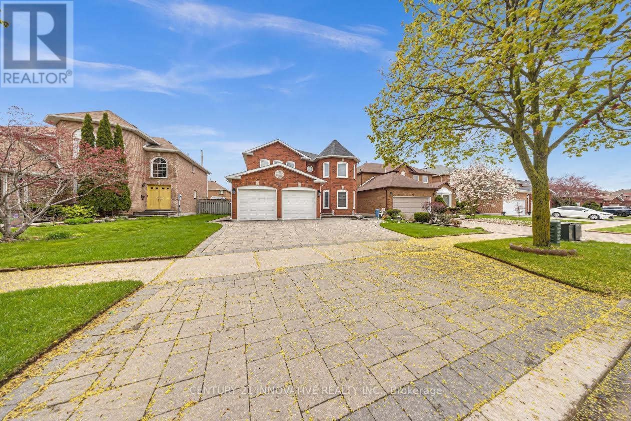 42 Kevi Crescent E, Richmond Hill, Ontario  L4B 3C8 - Photo 2 - N13129932