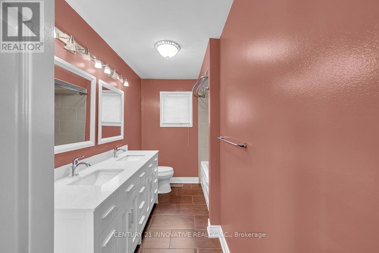 42 Kevi Crescent E, Richmond Hill, Ontario  L4B 3C8 - Photo 32 - N13129932