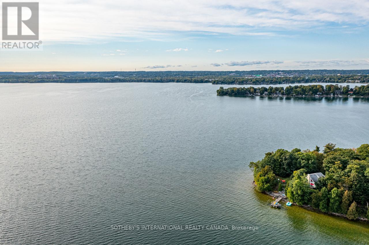 1 & 2 Ivy Lane, Orillia, Ontario  L3V 6H1 - Photo 6 - S13129940