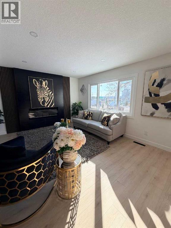 4936 45 Street SW, Calgary, Alberta  T3E 3W4 - Photo 8 - A2289310