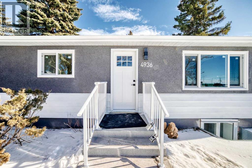 4936 45 Street SW, Calgary, Alberta  T3E 3W4 - Photo 4 - A2289310