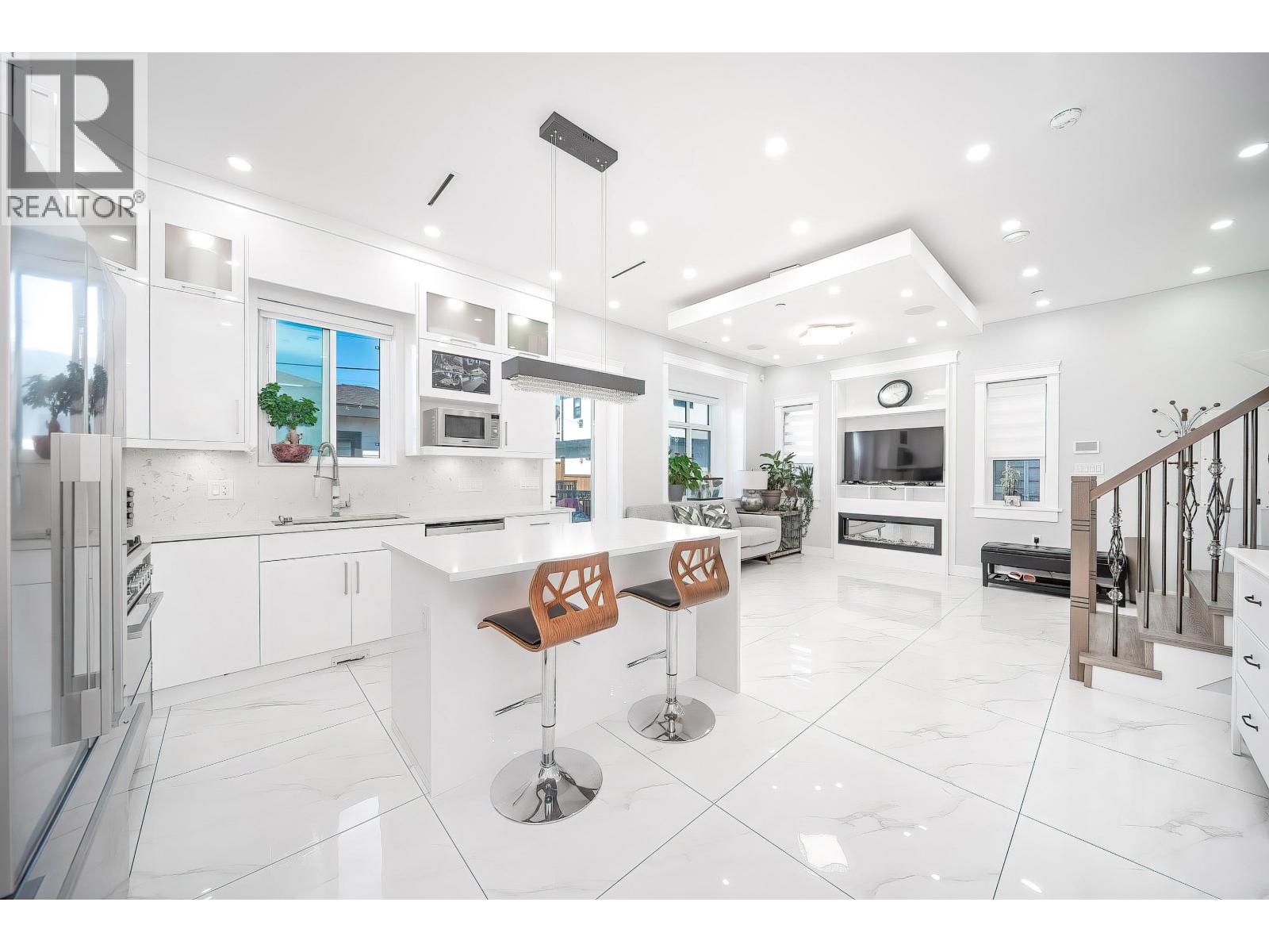 749 E 60th Avenue, Vancouver, British Columbia  V5X 2A5 - Photo 6 - R3123625