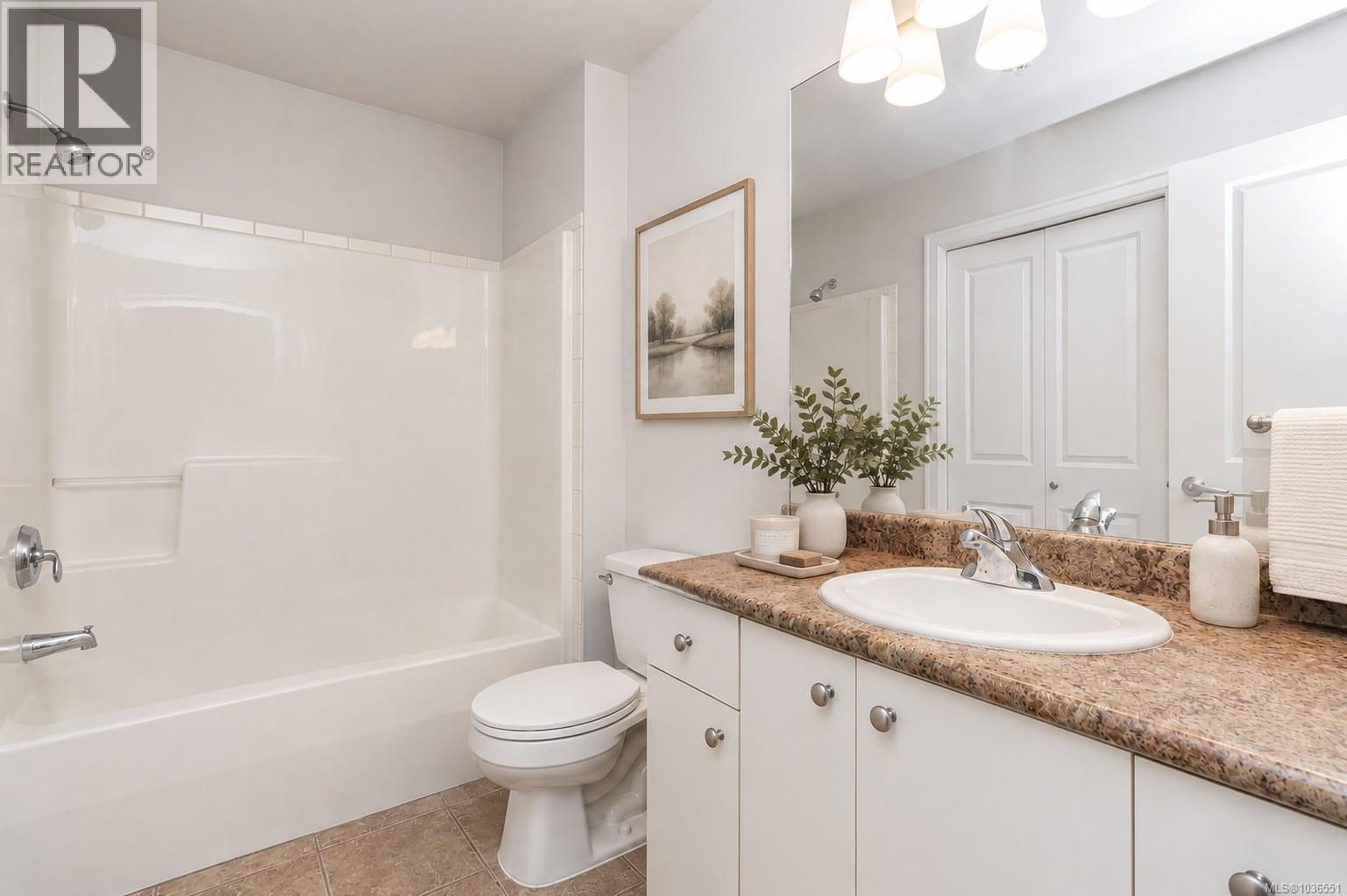 104 820 Short St, Saanich, British Columbia  V8X 2V6 - Photo 9 - 1036551