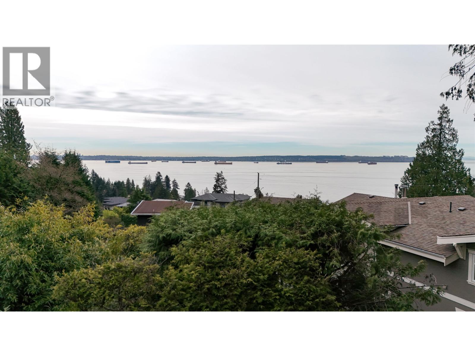 3196 Thompson Place, West Vancouver, British Columbia  V7V 3E4 - Photo 31 - R3123248