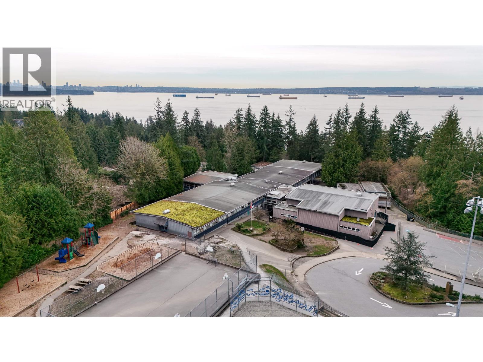 3196 Thompson Place, West Vancouver, British Columbia  V7V 3E4 - Photo 34 - R3123248