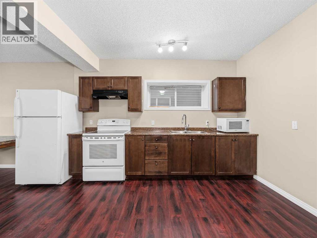 32 Panatella Parade Nw, Calgary, Alberta  T3K 0T8 - Photo 32 - A2302640