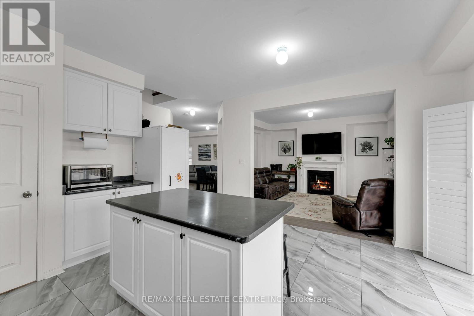 10 Jenna Court, Brampton, Ontario  L6R 3P5 - Photo 12 - W13129880