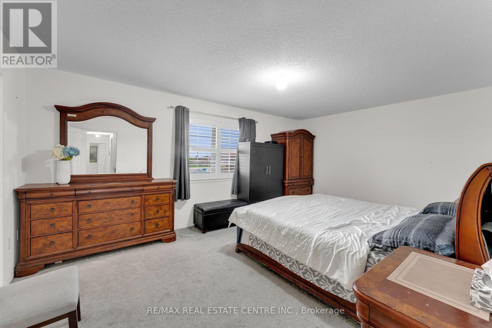 10 Jenna Court, Brampton, Ontario  L6R 3P5 - Photo 15 - W13129880