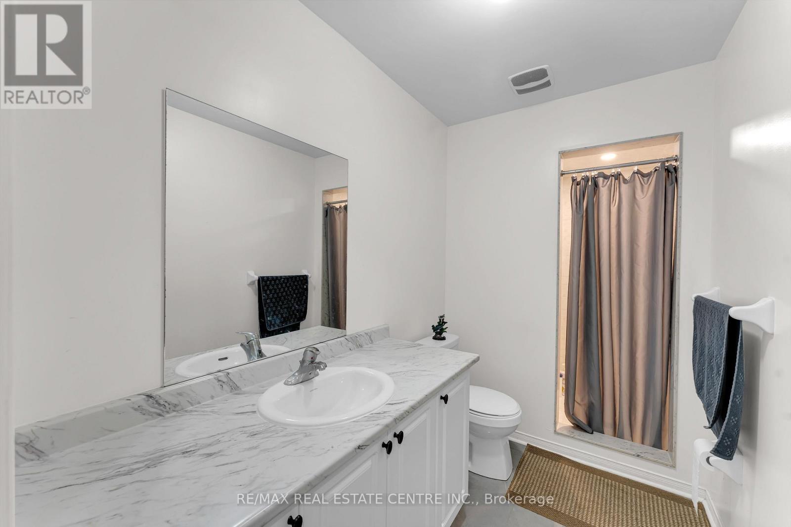 10 Jenna Court, Brampton, Ontario  L6R 3P5 - Photo 23 - W13129880
