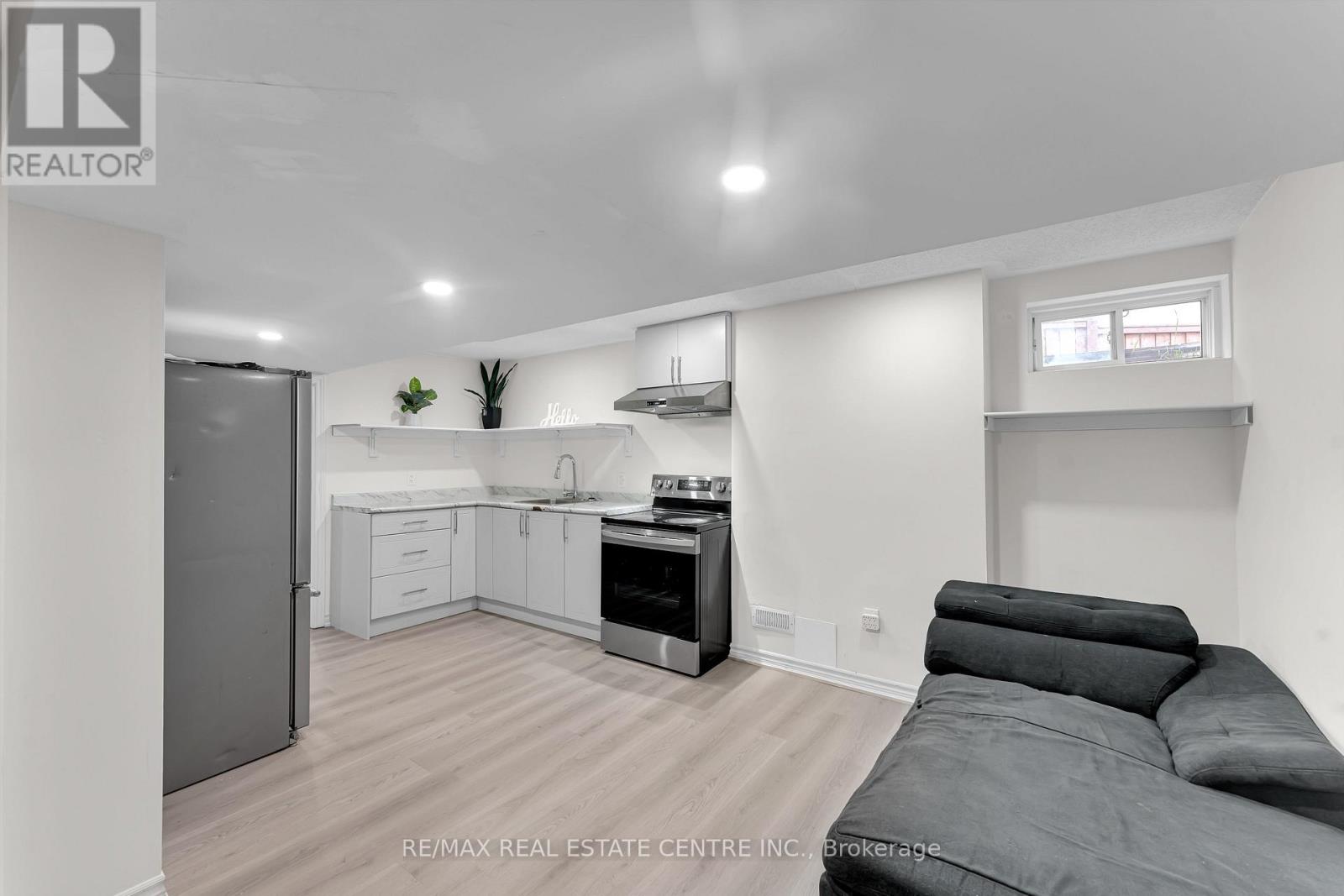 10 Jenna Court, Brampton, Ontario  L6R 3P5 - Photo 25 - W13129880