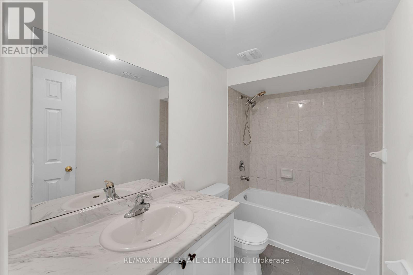 10 Jenna Court, Brampton, Ontario  L6R 3P5 - Photo 32 - W13129880