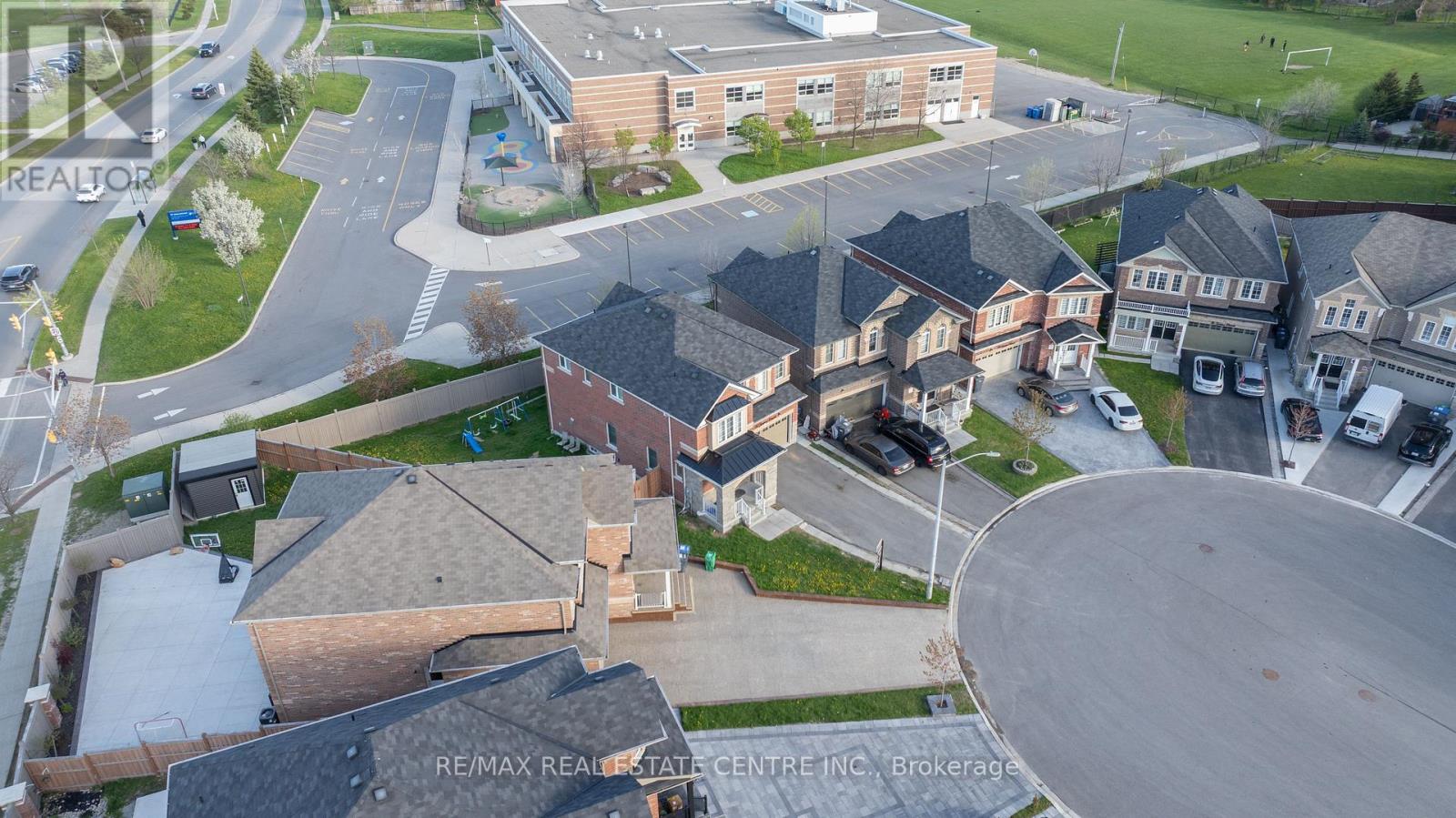10 Jenna Court, Brampton, Ontario  L6R 3P5 - Photo 35 - W13129880