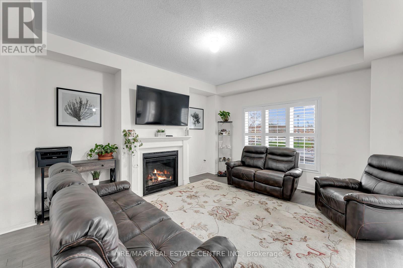 10 Jenna Court, Brampton, Ontario  L6R 3P5 - Photo 8 - W13129880