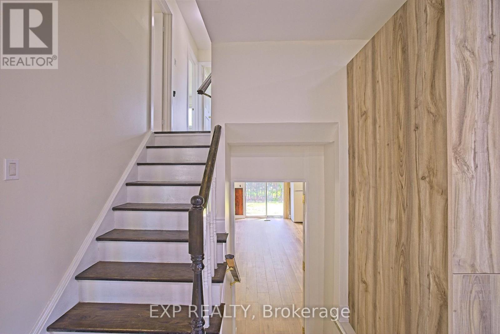 Upper - 4 Fallway Road, Brampton, Ontario  L6V 3H2 - Photo 12 - W13129884