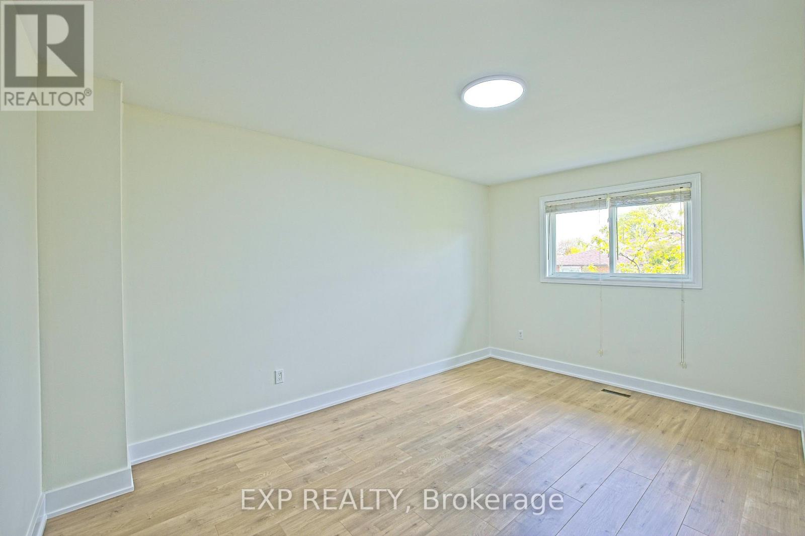 Upper - 4 Fallway Road, Brampton, Ontario  L6V 3H2 - Photo 18 - W13129884