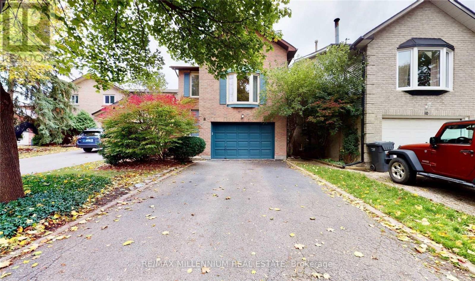 8 Dalzell Avenue, Brampton, Ontario  L6Z 2C5 - Photo 1 - W13129902
