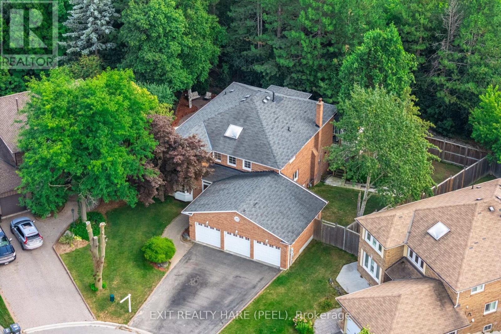 60 Esker Drive, Brampton, Ontario  L6Z 3C9 - Photo 3 - W13129930