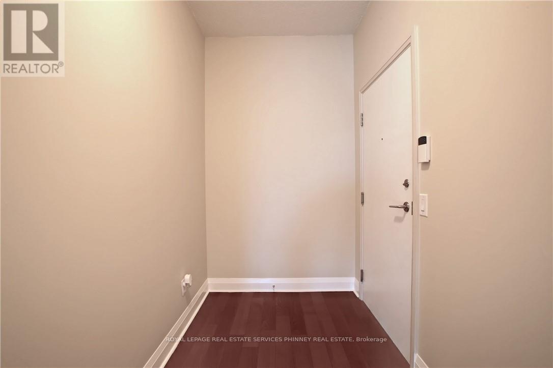 806 - 1 Hurontario Street, Mississauga, Ontario  L5G 0A3 - Photo 3 - W13129960