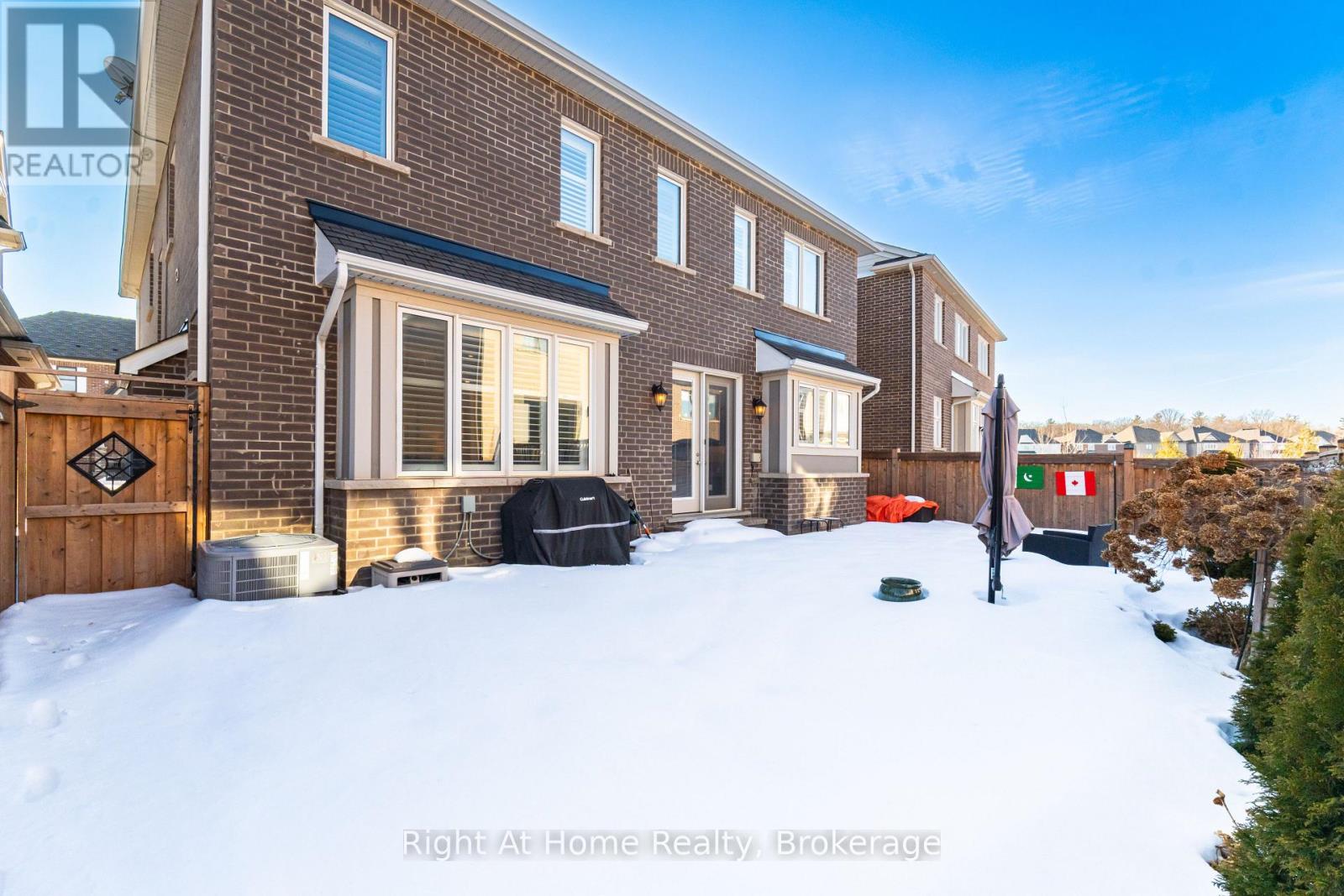 3318 Charles Biggar Drive, Oakville, Ontario  L6M 1P7 - Photo 46 - W13130140