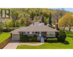 2 GLENBARR ROAD, St. Catharines, Ontario