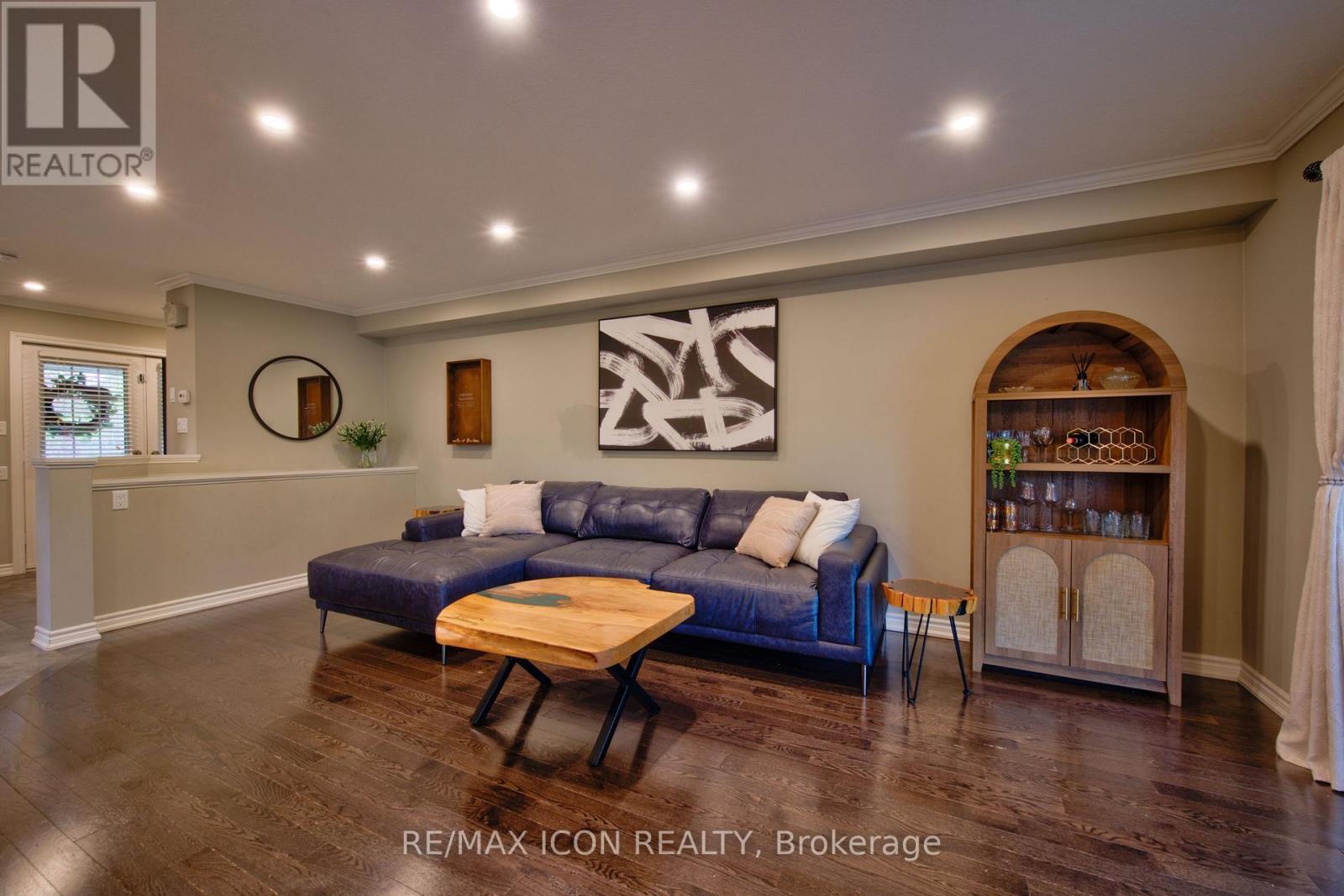 20 Stiefelmeyer Crescent, Wilmot, Ontario  N3A 2L1 - Photo 6 - X13129852