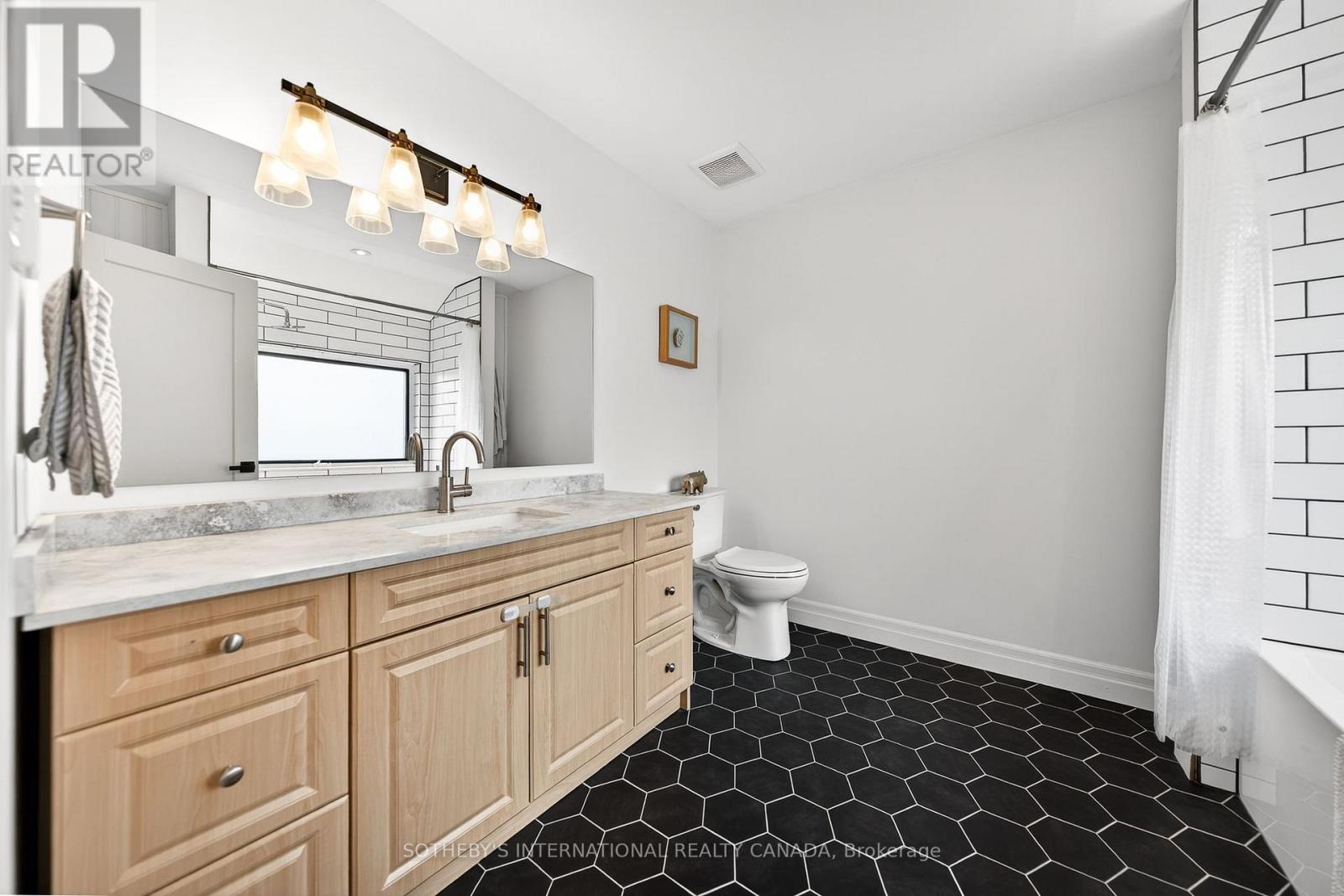 1920 37 Line, Perth East, Ontario  N3A 4B9 - Photo 25 - X13129866