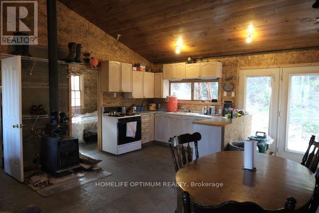 927 Con 4 & 5 Rd W, Huntsville, Ontario  P0B 1L0 - Photo 5 - X13129956