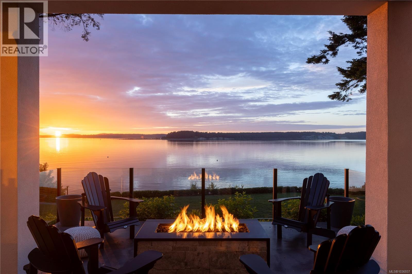 8425 Lochside Dr, Central Saanich, British Columbia  V8M 1T9 - Photo 48 - 1036937
