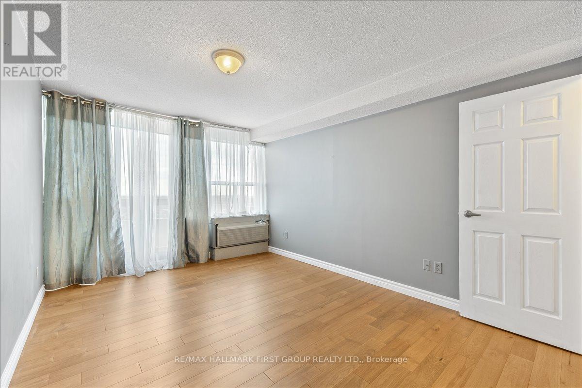 14 - 55 William Street E, Oshawa, Ontario  L1G 7C9 - Photo 25 - E13130076