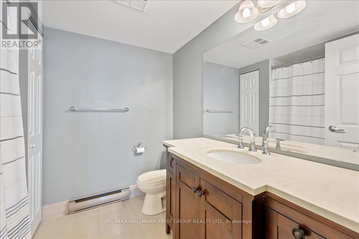 14 - 55 William Street E, Oshawa, Ontario  L1G 7C9 - Photo 32 - E13130076